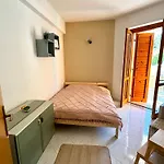 Oasi Sul Mare: Comodo * 勒托阳尼