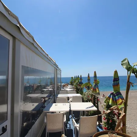 Oasi Sul Mare: Comodo *